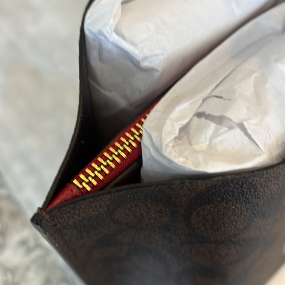 COACH City Tote bag In Signature Canvas NEW great for travel - Picture 4 of 4